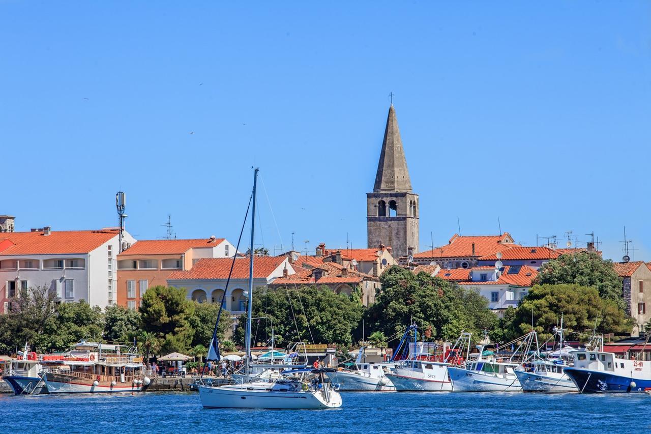 App. Fiorela Hotel Poreč Eksteriør billede