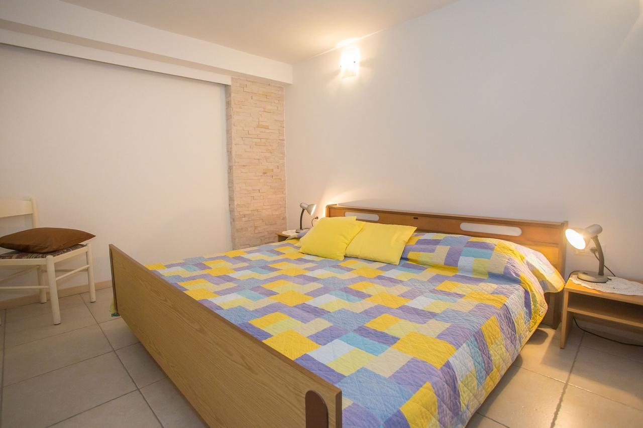 App. Fiorela Hotel Poreč Eksteriør billede