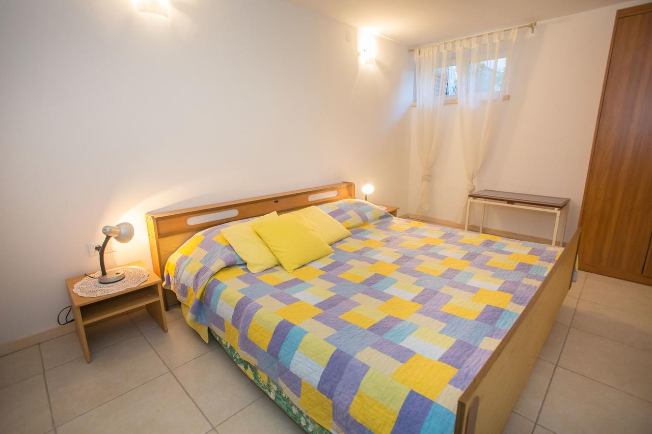 App. Fiorela Hotel Poreč Eksteriør billede